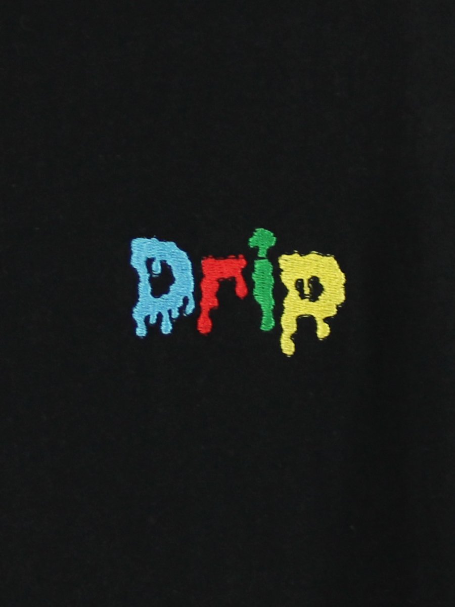 W2494-0617EM DRIP EMBROIDERY BOXY CREW NECK TEE