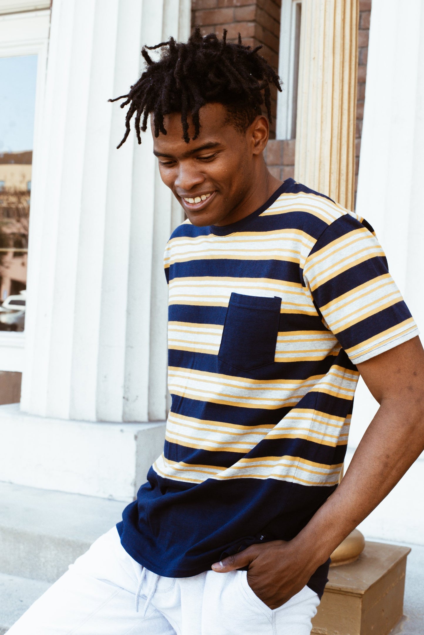 W2473-0251ST DONN HI-LOW SHORT SLEEVE CREW