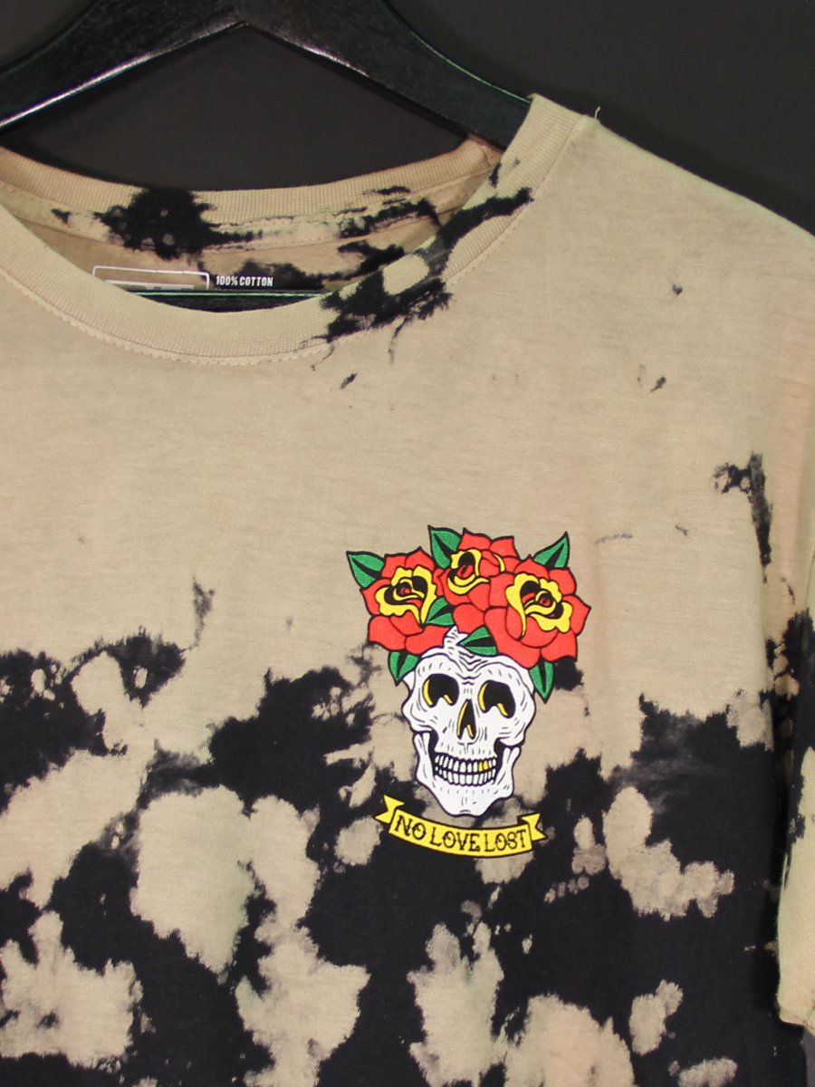 W2437-0719BW GRATEFUL ROSE TIE DYE CREW TEE