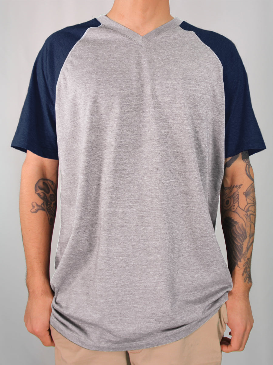 W1742-0001 RAGLAN V-NECK TEE