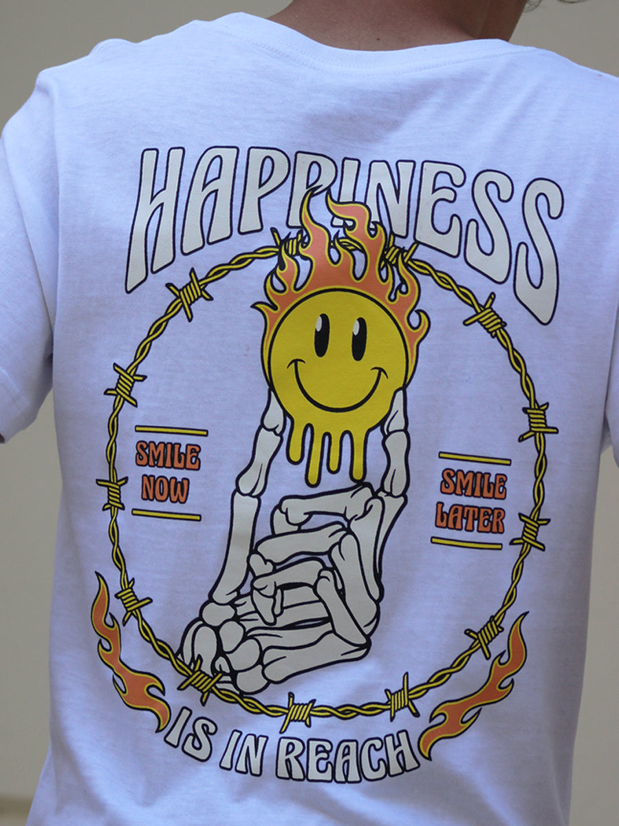 W2511-0950PT PRINTED SHORT SLEEVE HAPPY HAND CREW NECK TEE