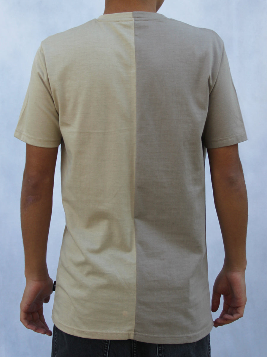 W2493-0936EMB EMBOSSED  NYC SPLIT PANNEL CREW NECK TEE